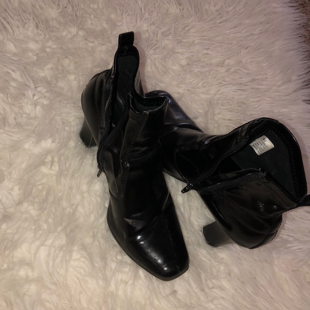 Black boots